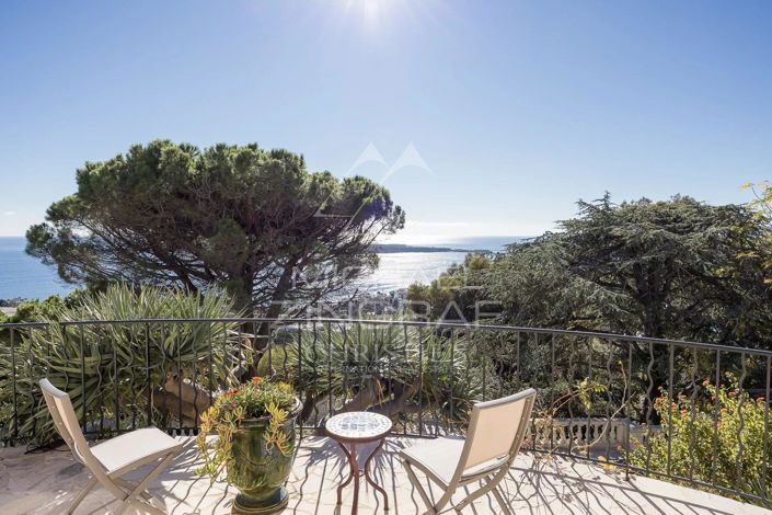 Image No.7-5 Bed House for sale