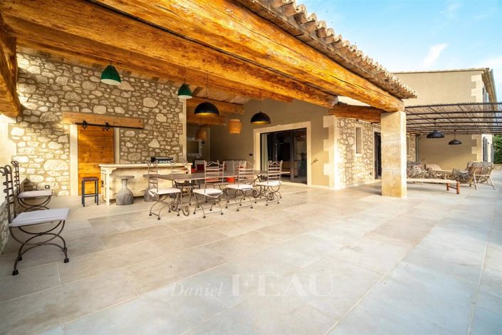 Image No.15-6 Bed House for sale