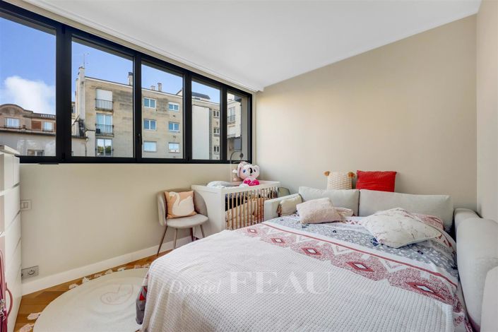 Image No.10-3 Bed Apartment for sale