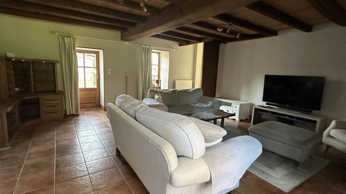 Image No.12-6 Bed House for sale