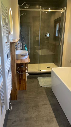 Image No.19-6 Bed House for sale