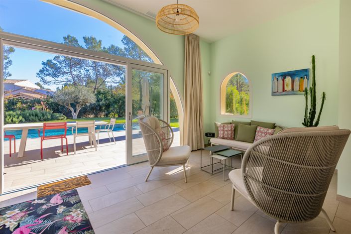 Image No.7-4 Bed House for sale