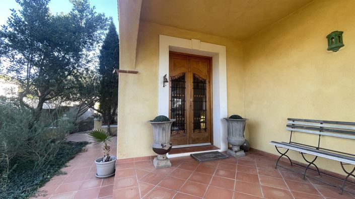 Image No.6-3 Bed House for sale