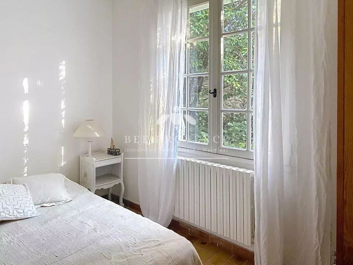 Image No.12-4 Bed House for sale