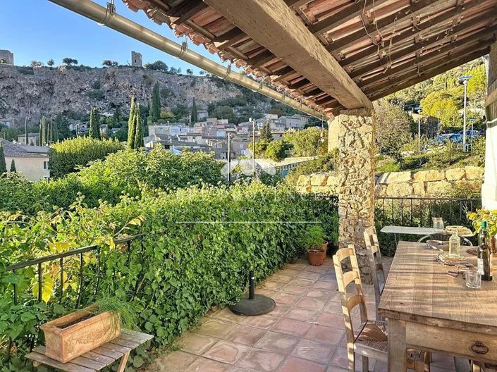 Image No.6-4 Bed House for sale