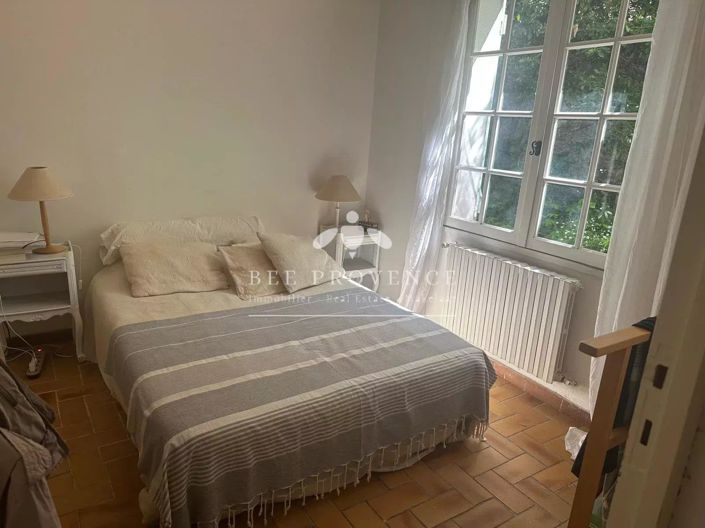 Image No.9-4 Bed House for sale