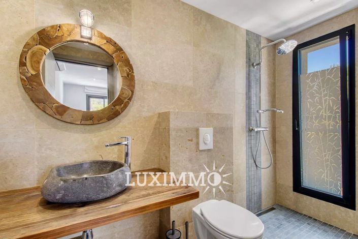 Image No.14-4 Bed House for sale