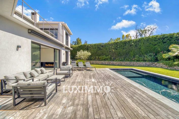 Image No.3-4 Bed House for sale