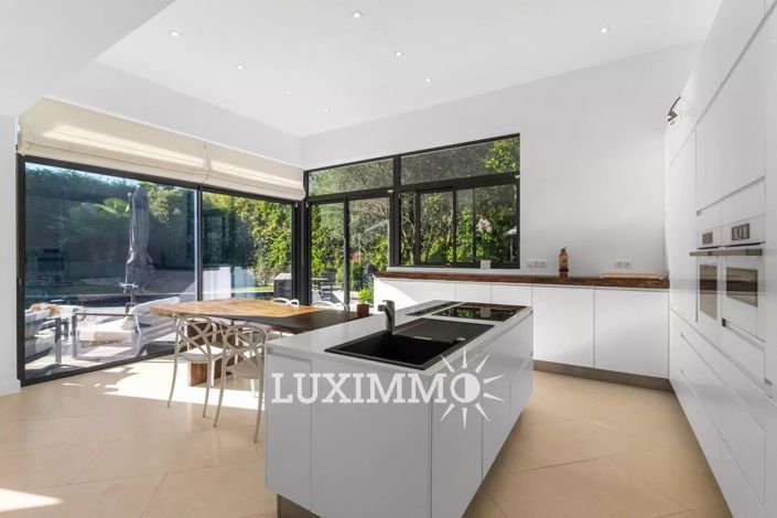 Image No.7-4 Bed House for sale