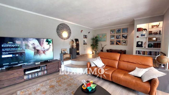 Image No.7-6 Bed House for sale