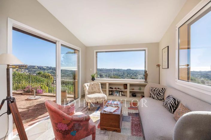 Image No.9-3 Bed House for sale