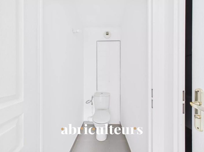 Image No.10-1 Bed Apartment for sale