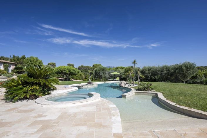 Image No.28-6 Bed House for sale