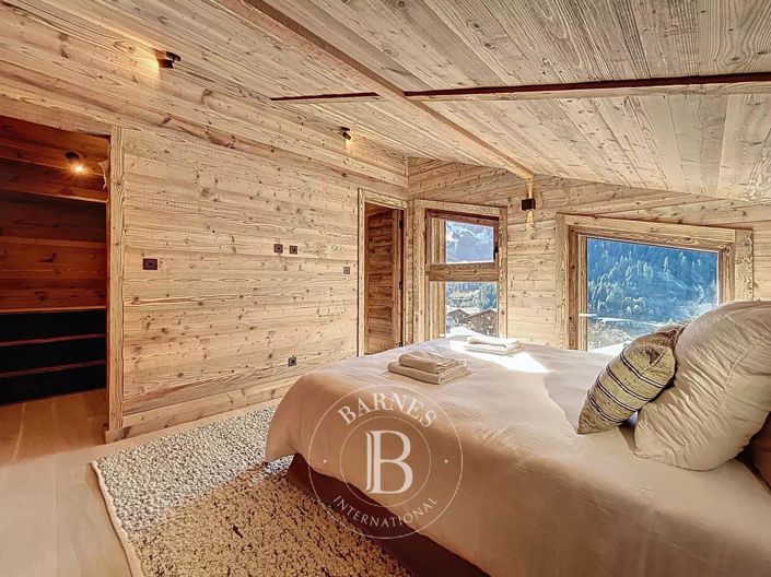 Image No.30-5 Bed House for sale