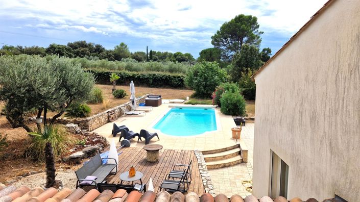 Image No.11-5 Bed House for sale