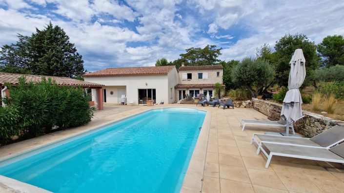 Image No.20-5 Bed House for sale