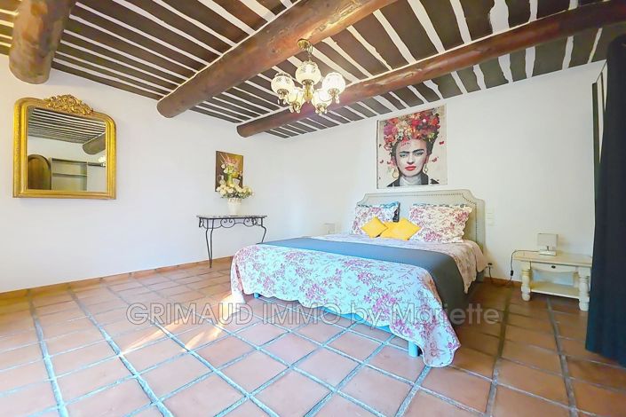 Image No.4-5 Bed House for sale