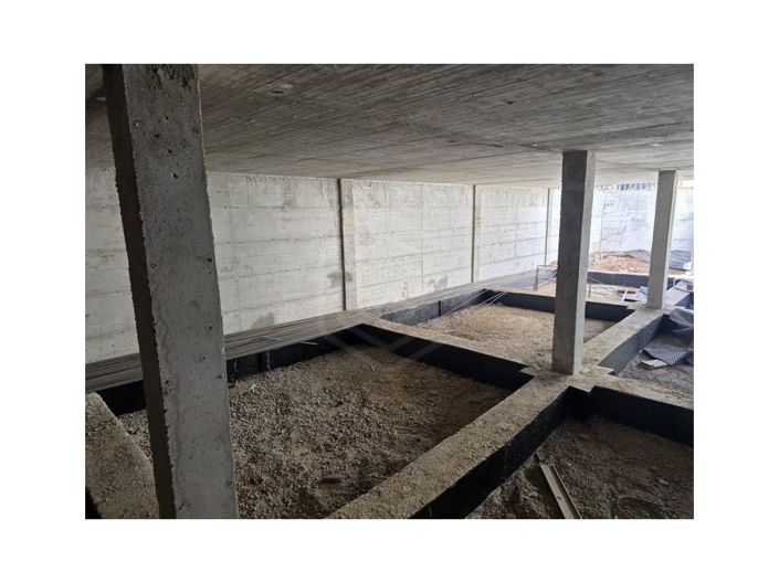 Image No.18-3 Bed House for sale