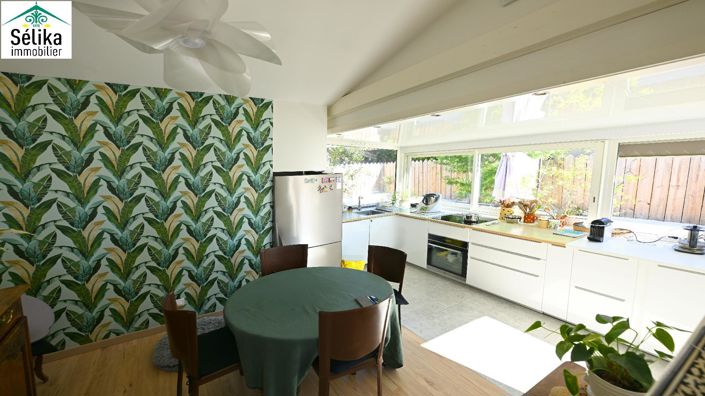 Image No.3-3 Bed House for sale