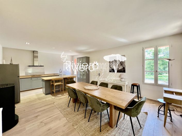 Image No.41-9 Bed House for sale