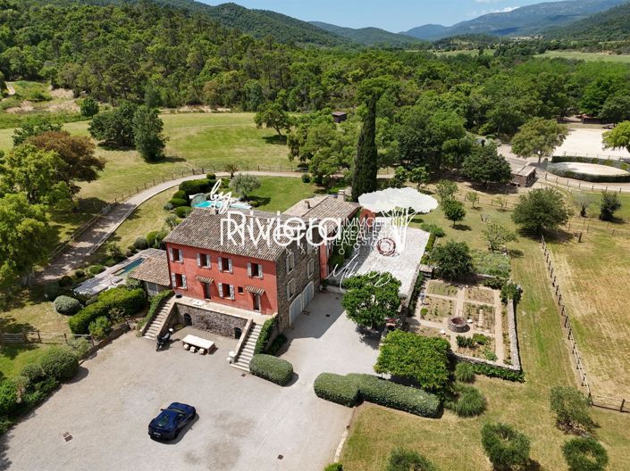 Image No.6-9 Bed House for sale