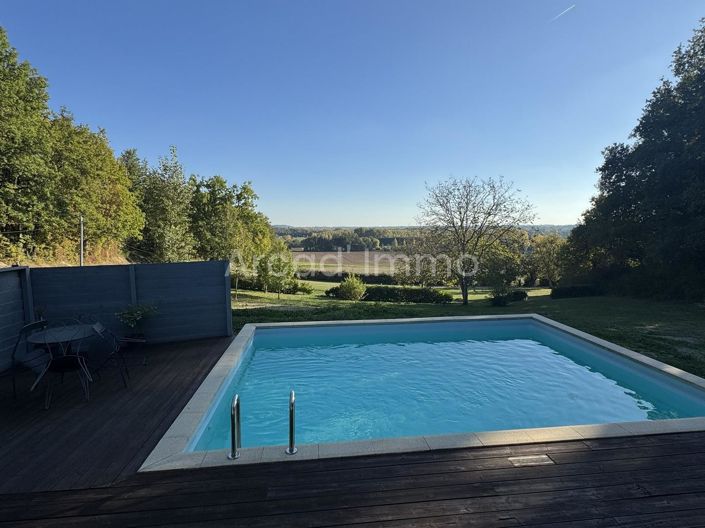 Image No.10-3 Bed House for sale