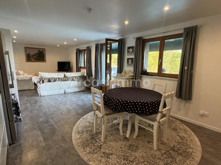 Image No.3-3 Bed House for sale