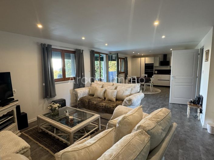 Image No.4-3 Bed House for sale