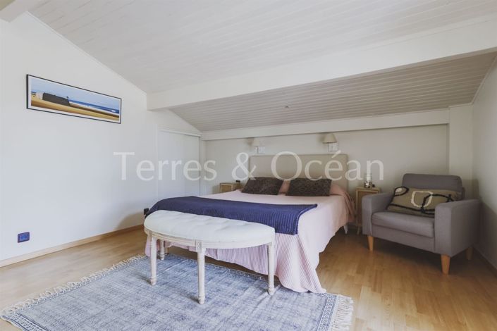 Image No.12-5 Bed House for sale