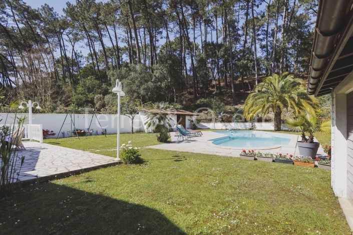 Image No.14-5 Bed House for sale