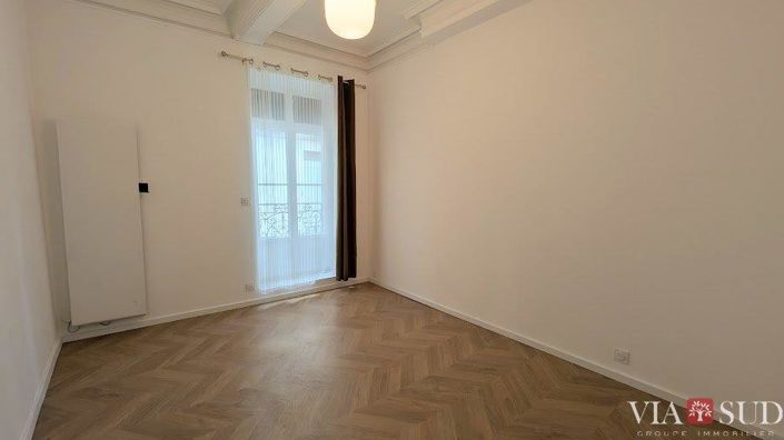 Image No.8-Appartement de 2 chambres à vendre à Béziers