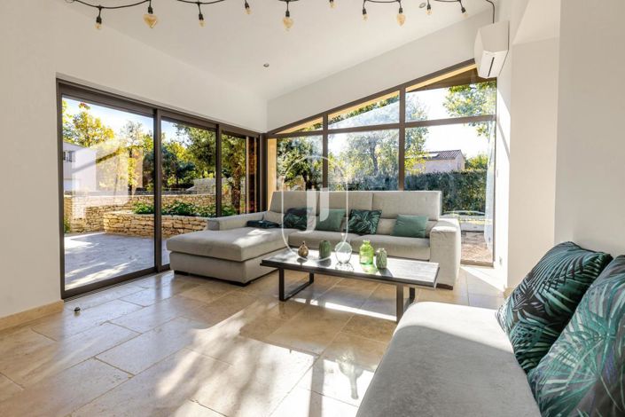 Image No.4-4 Bed House for sale