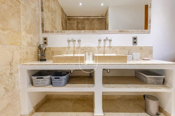 Image No.9-4 Bed House for sale