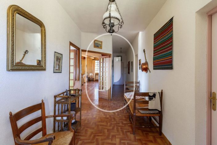 Image No.10-5 Bed House for sale