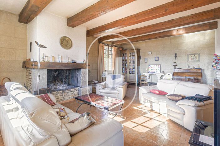 Image No.3-5 Bed House for sale