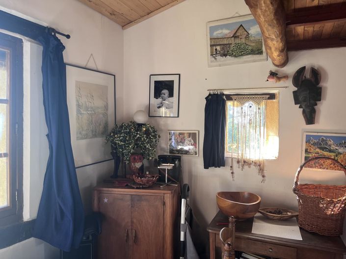 Image No.18-3 Bed House for sale