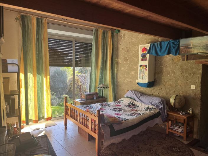 Image No.20-3 Bed House for sale