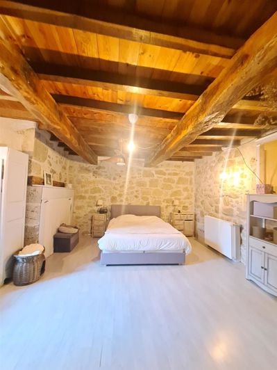 Image No.17-5 Bed House for sale