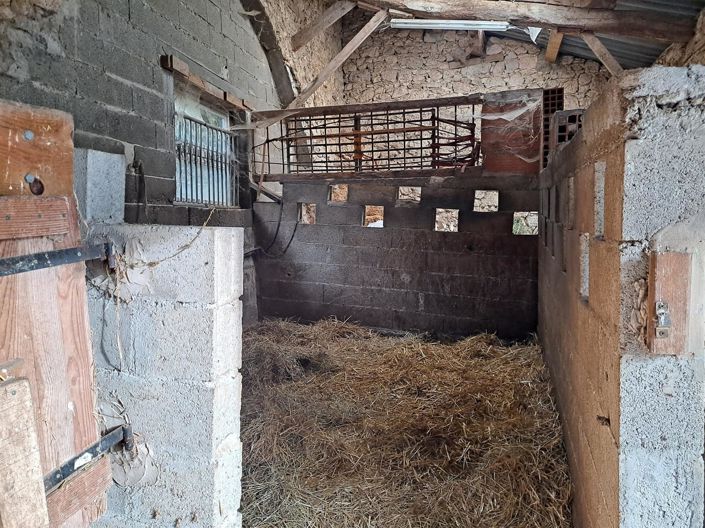 Image No.22-5 Bed House for sale