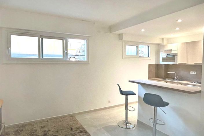Image No.3-Appartement de 1 chambre à vendre à Cannes