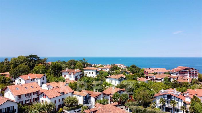 Image No.11-3 Bed House for sale