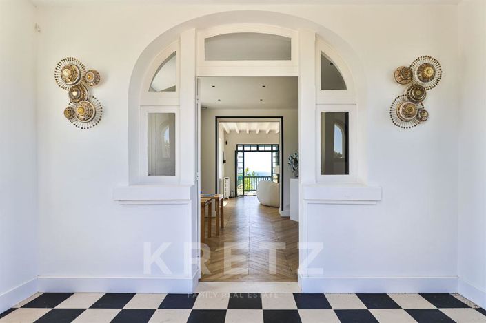 Image No.20-7 Bed House for sale