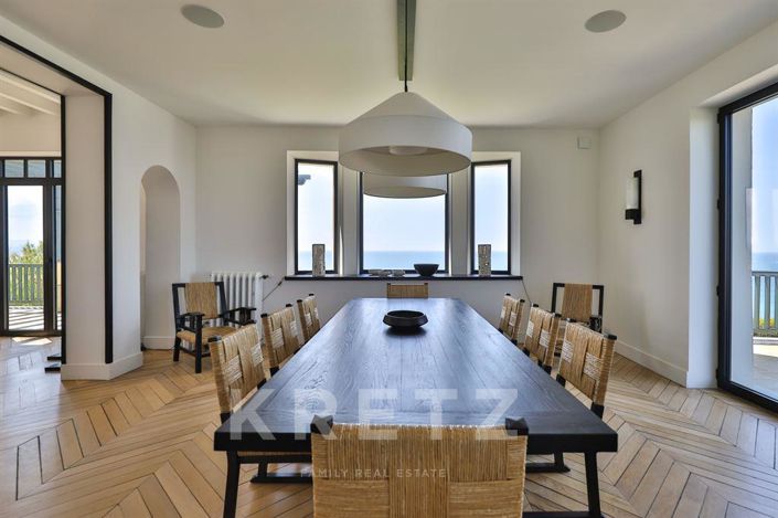 Image No.24-7 Bed House for sale