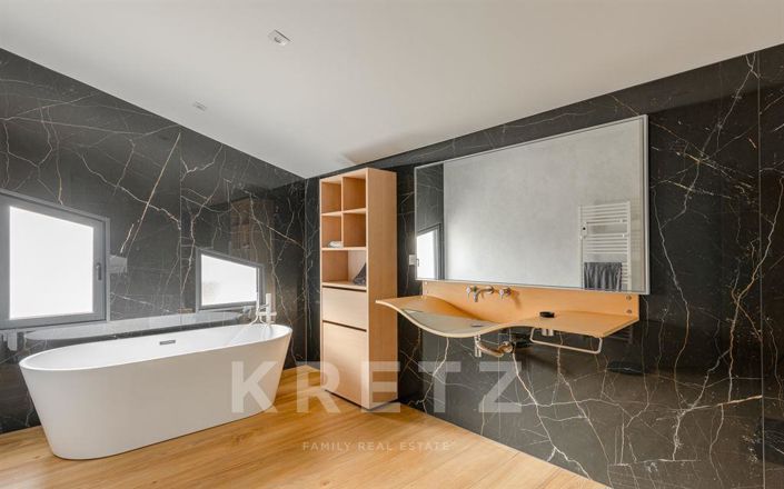 Image No.5-4 Bed House for sale