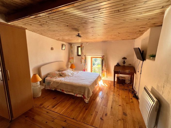 Image No.12-3 Bed House for sale