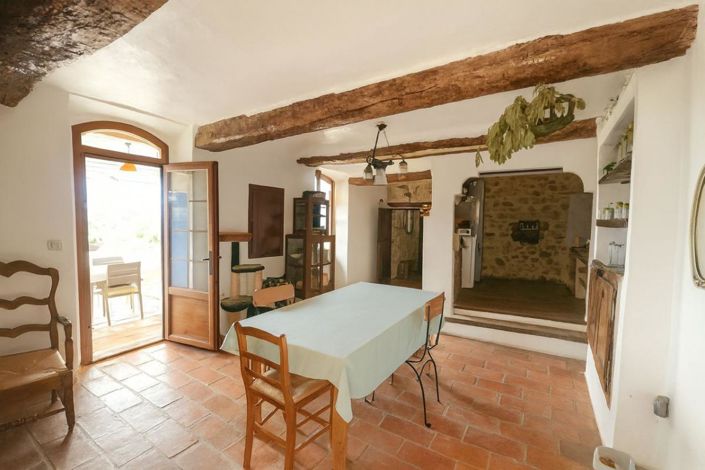 Image No.9-3 Bed House for sale