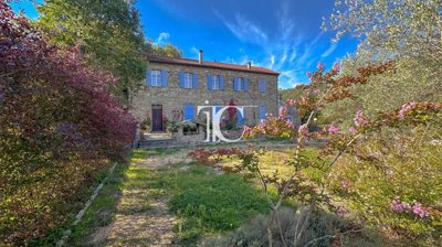 1 - Saint-Paul-le-Jeune, House