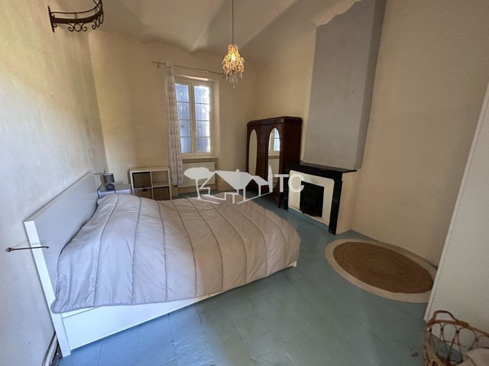 Image No.6-5 Bed House for sale