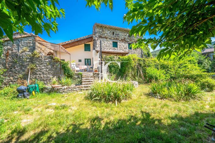 Image No.17-3 Bed House for sale