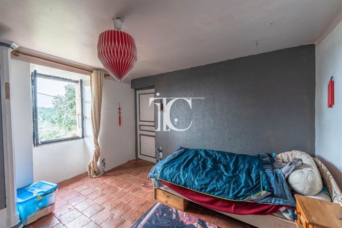 Image No.9-3 Bed House for sale